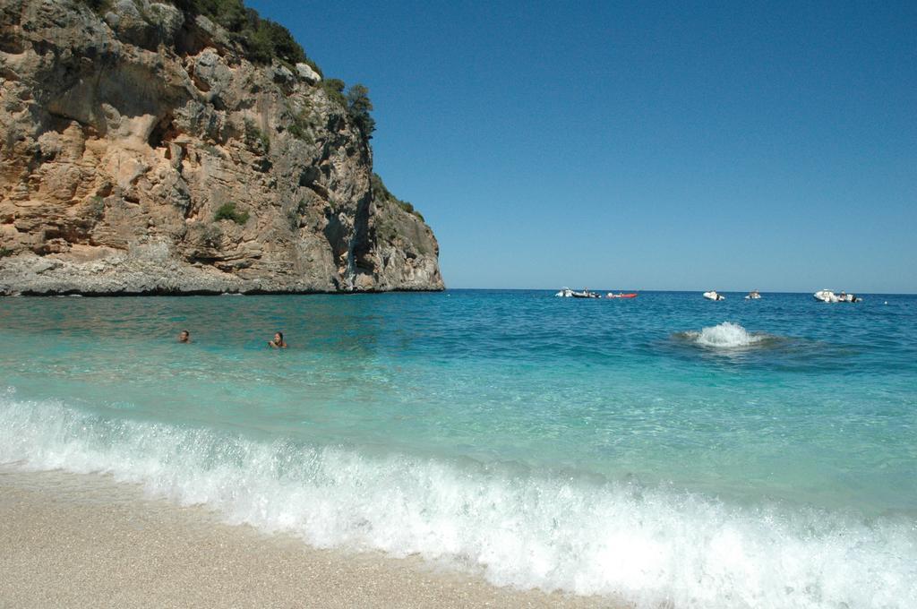 Hotel Ristorante La Conchiglia Cala Gonone Bagian luar foto