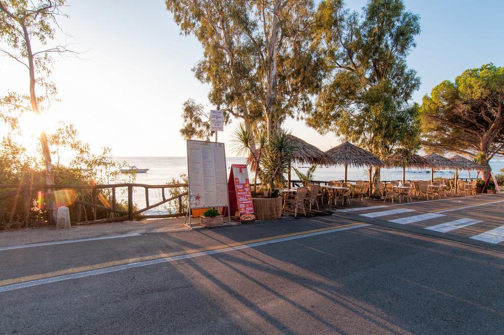 Hotel Ristorante La Conchiglia Cala Gonone Bagian luar foto